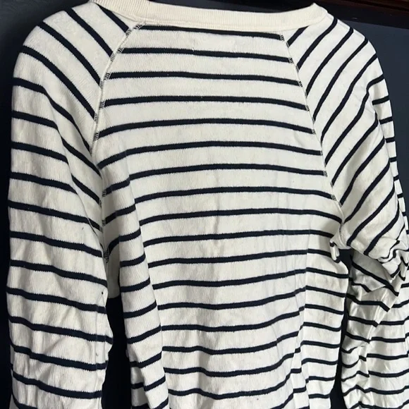 Striped Madewell top. Very thick material. Non-smoking home. - Picture 4 of 4